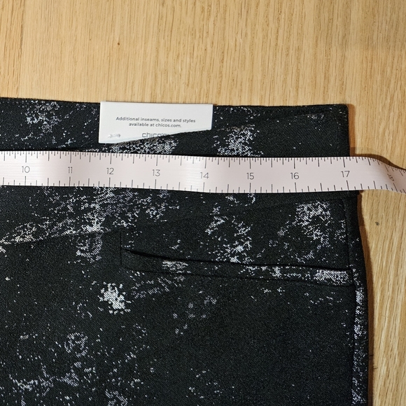 Chico's So Slimming Pants - Size 12 - Picture 6 of 6